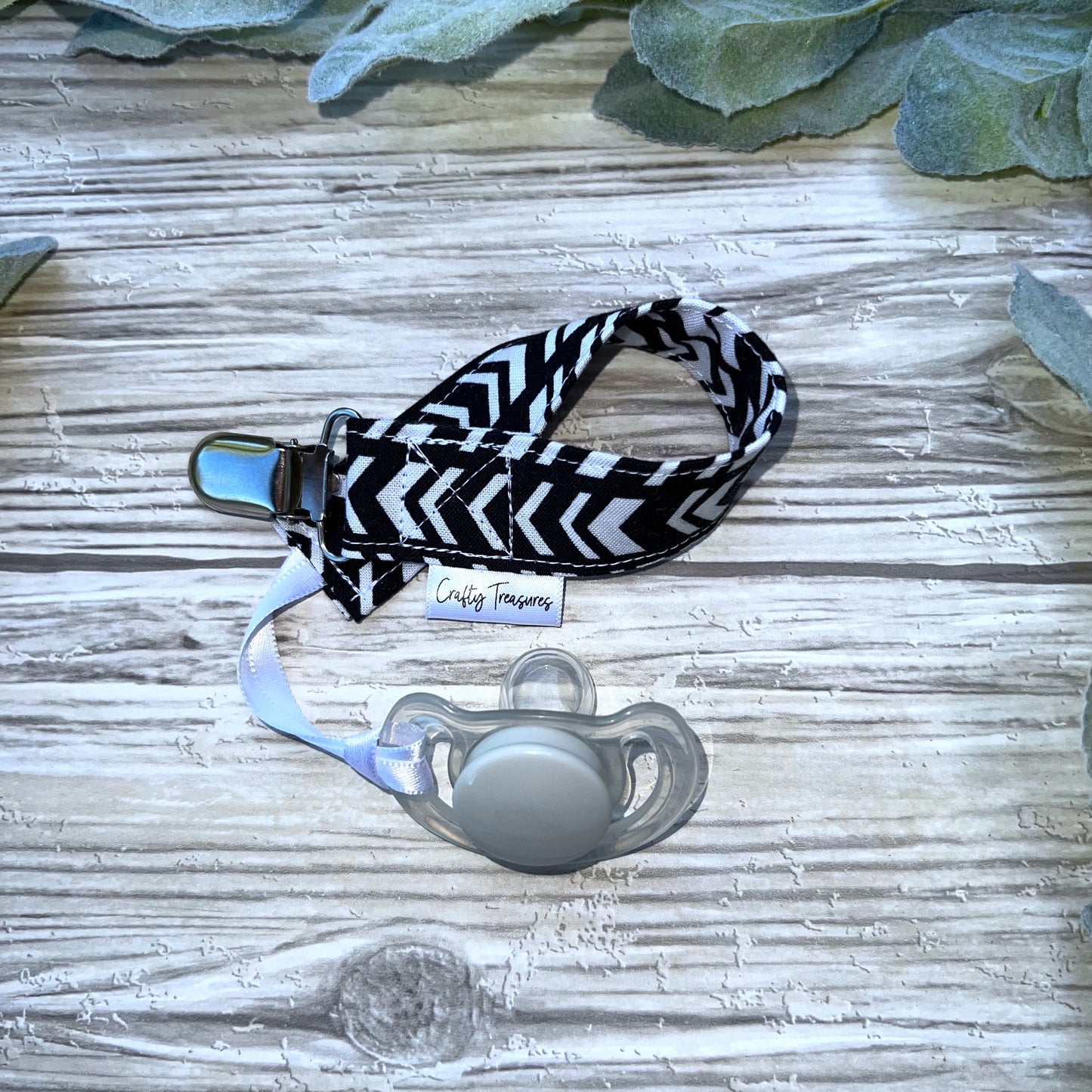 Black & White Chevron Pacifier Clip