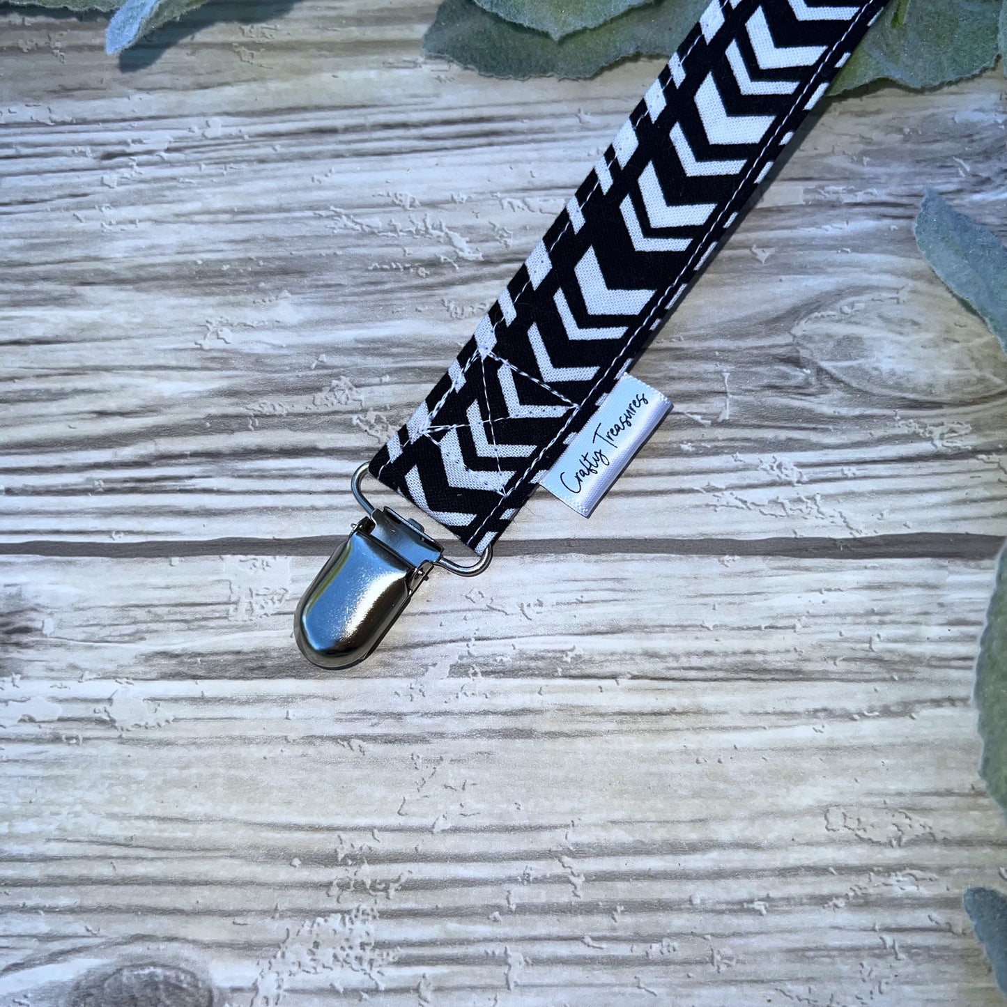 Black & White Chevron Pacifier Clip