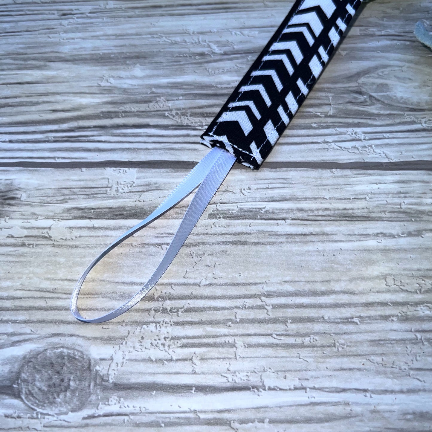 Black & White Chevron Pacifier Clip