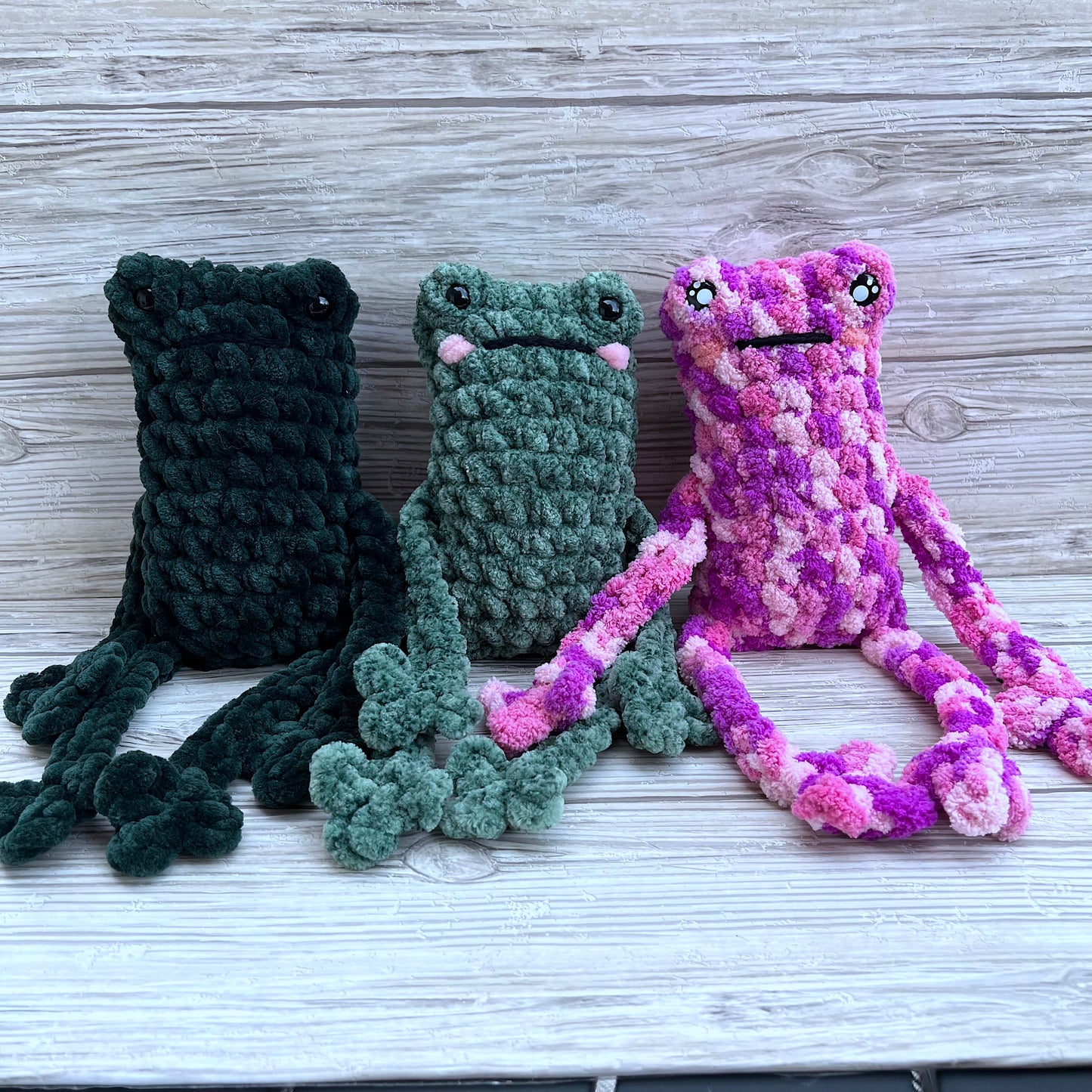 Large Leggy Froggy - Heather Green