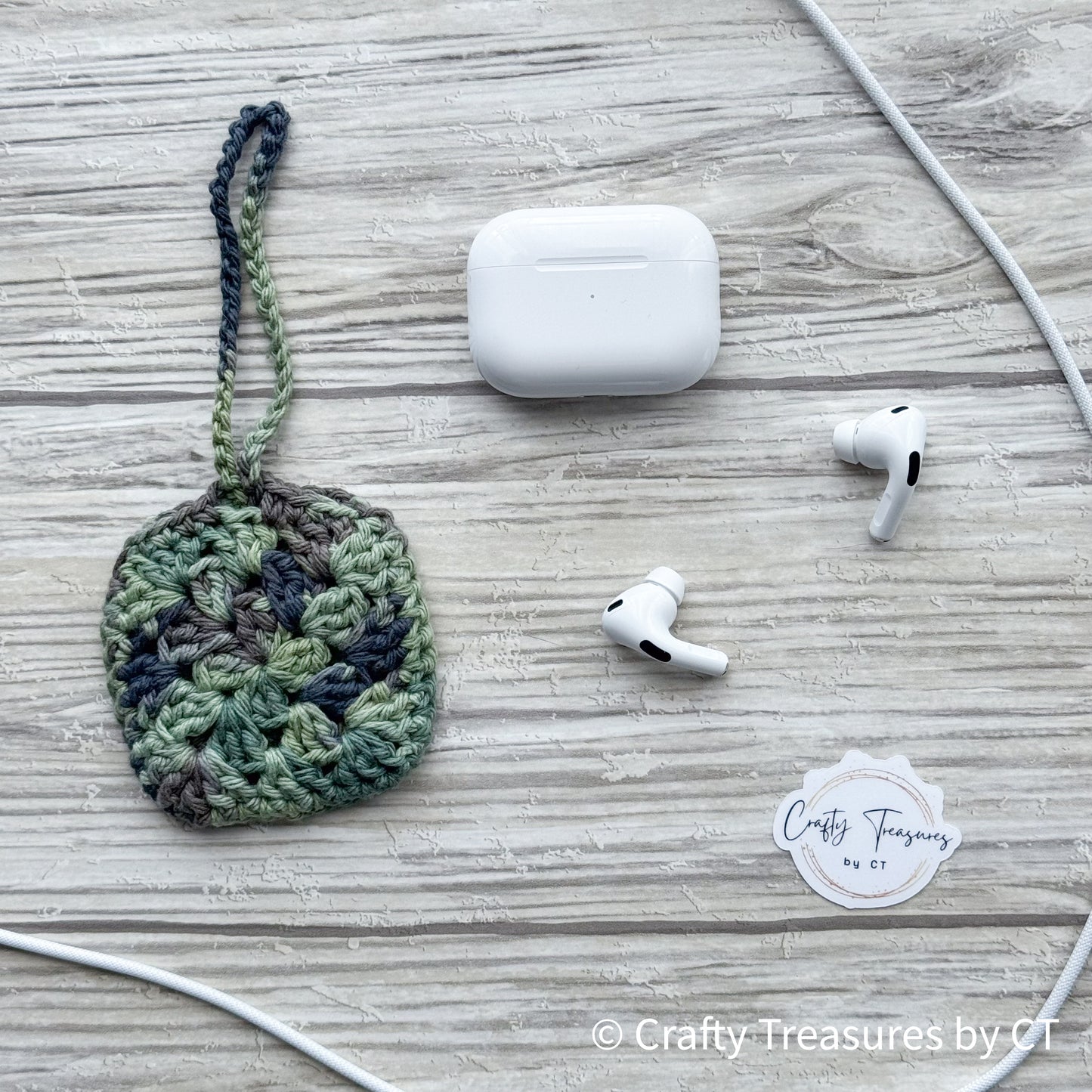 Crocheted Wireless Headphones Case - Green Camo