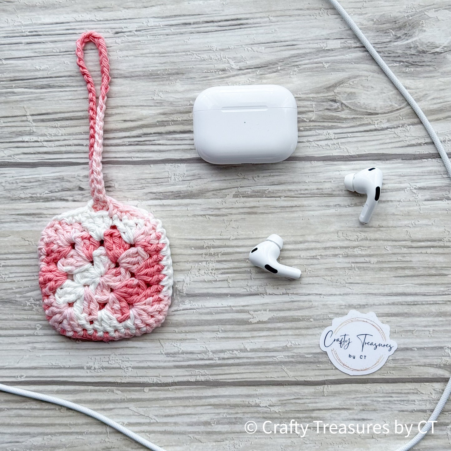 Crocheted Wireless Headphones Case - Strawberry Pink