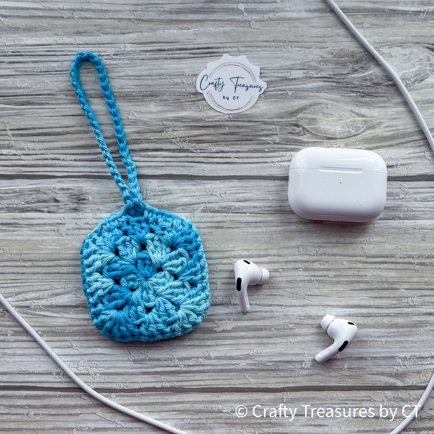 Crocheted Wireless Headphones Case - Swimming Pool