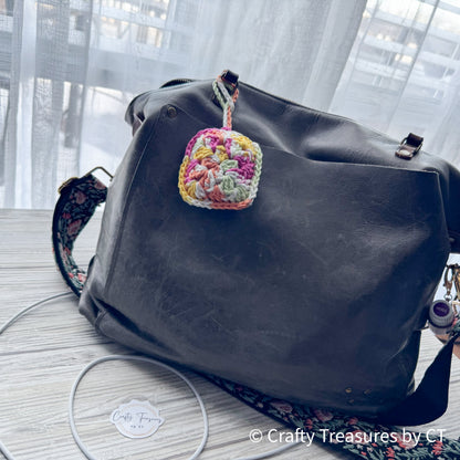 Crocheted Wireless Headphones Pouch