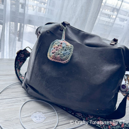 Crocheted Wireless Headphones Pouch