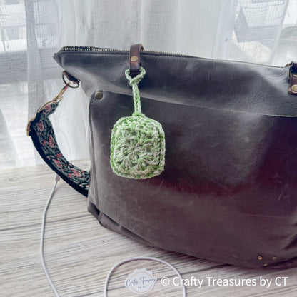 Crocheted Wireless Headphones Pouch