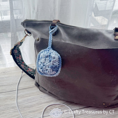 Crocheted Wireless Headphones Pouch