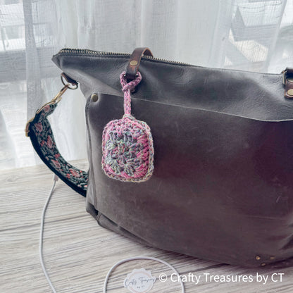 Crocheted Wireless Headphones Pouch